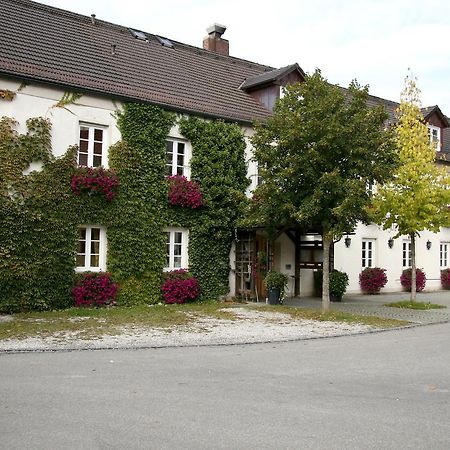 Gasthaus Zur Linde Hotell Hohenpolding Exteriör bild